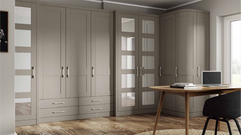 Home Office - Trident-01